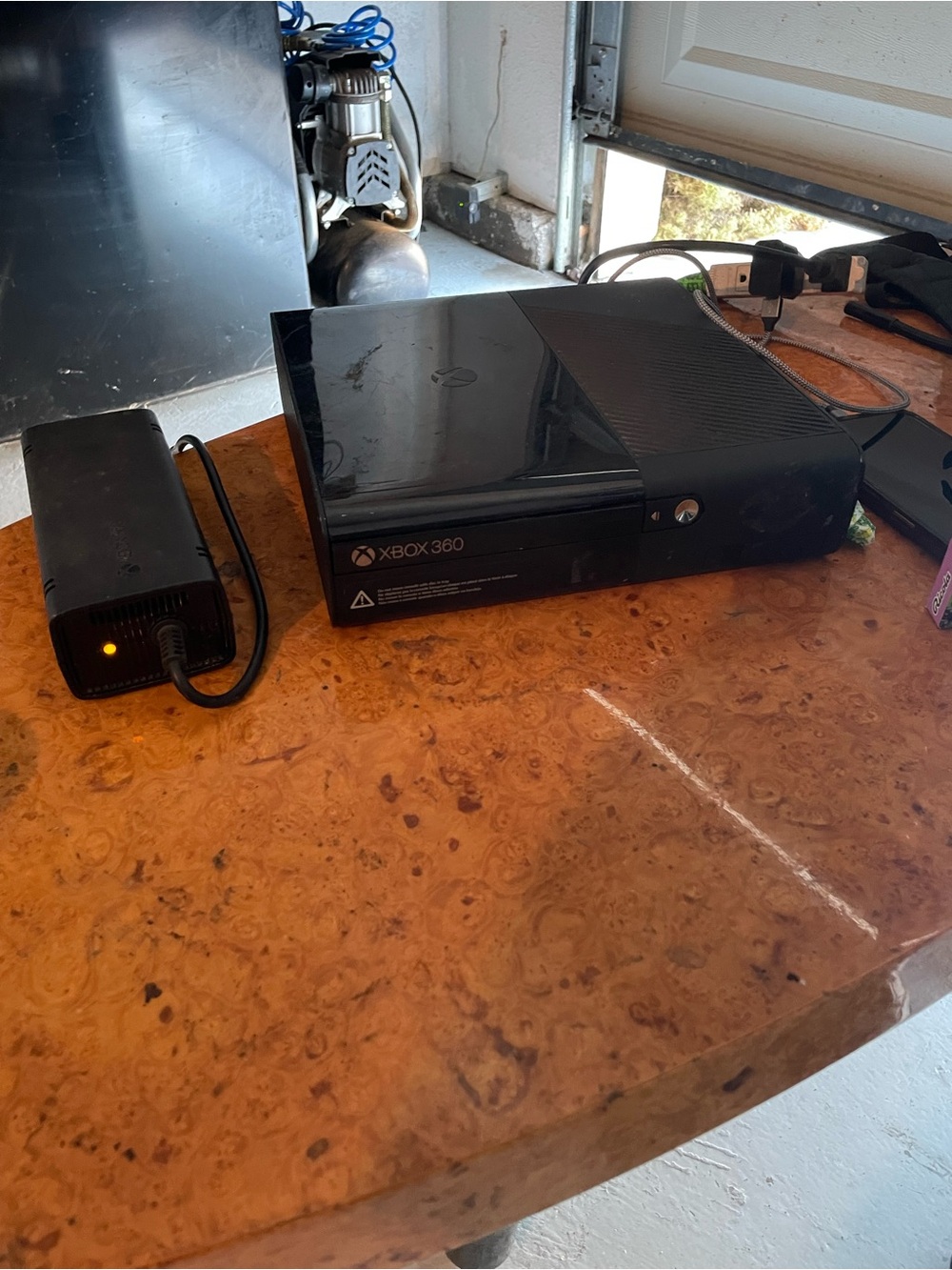 Microsoft Xbox 360 E Console - Black - Picture 2 of 2